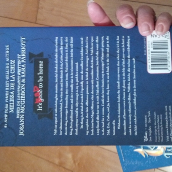 A Descendants Novel Book two and three bundle NWT - Picture 3 of 3